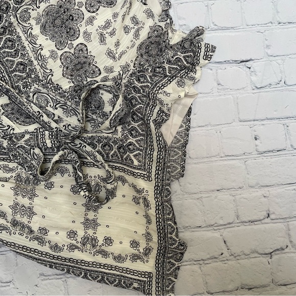 Love Stitch Paisley Print Bohemian Style Romper - Picture 6 of 8